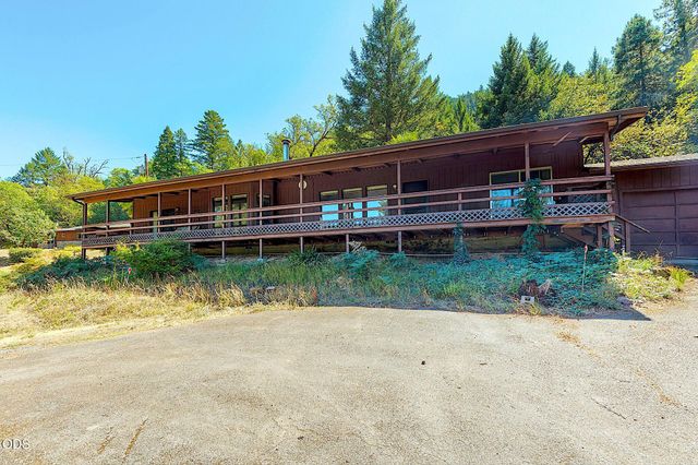4433 Rogue River Highway, Grants Pass, OR 97527