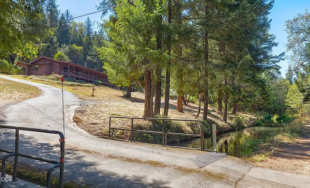 4433 Rogue River Highway, Grants Pass, OR 97527