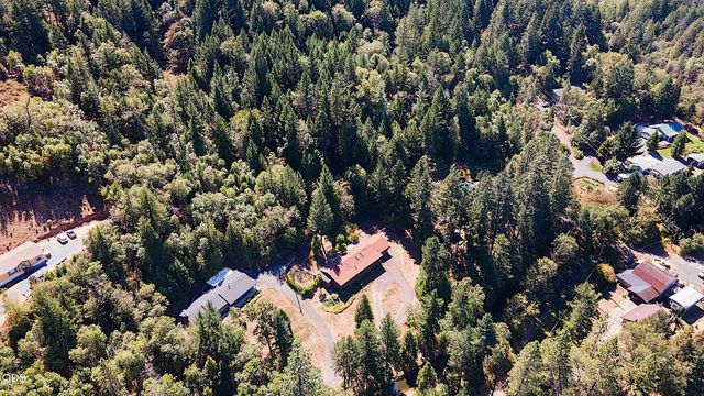 4433 Rogue River Highway, Grants Pass, OR 97527