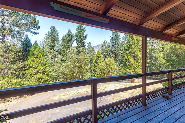 4433 Rogue River Highway, Grants Pass, OR 97527