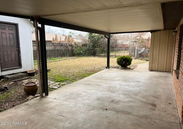 402 Thompson Drive, Lafayette, LA 70506