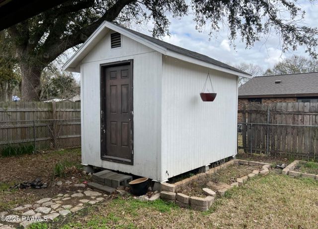 402 Thompson Drive, Lafayette, LA 70506