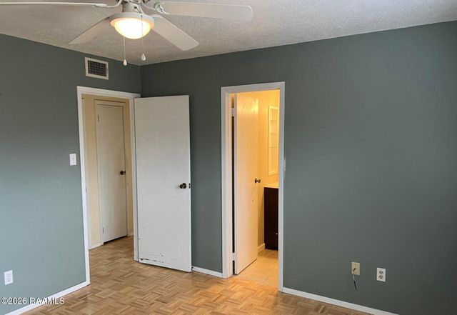 402 Thompson Drive, Lafayette, LA 70506