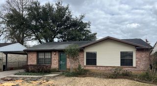 402 Thompson Drive, Lafayette, LA 70506
