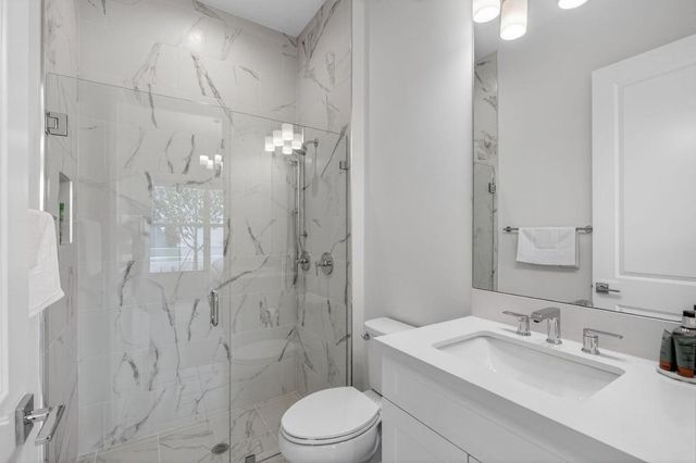 9249 Crestview Circle, Palm Beach Gardens, FL 33412