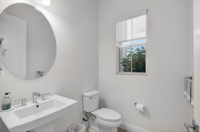 9249 Crestview Circle, Palm Beach Gardens, FL 33412