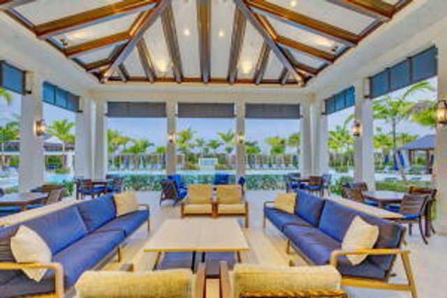 9249 Crestview Circle, Palm Beach Gardens, FL 33412