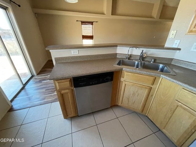 11892 MESQUITE MIEL Drive, El Paso, TX 79934