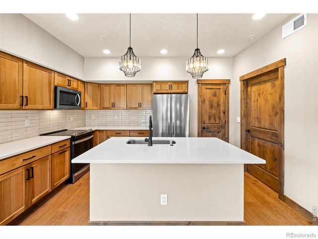 1728 Continental Peaks Circle, Estes Park, CO 80517