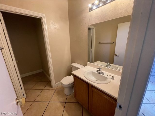 5947 SILVER TRACE Court, Henderson, NV 89011