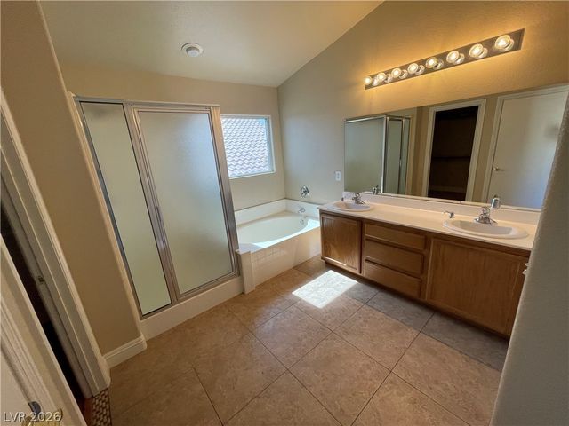 5947 SILVER TRACE Court, Henderson, NV 89011