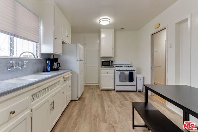 4360 Mclaughlin Avenue, Los Angeles, CA 90066