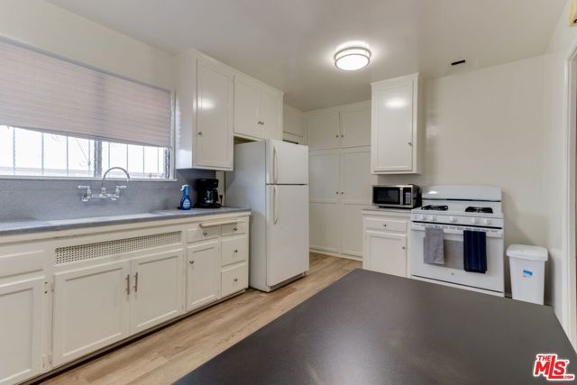 4360 Mclaughlin Avenue, Los Angeles, CA 90066