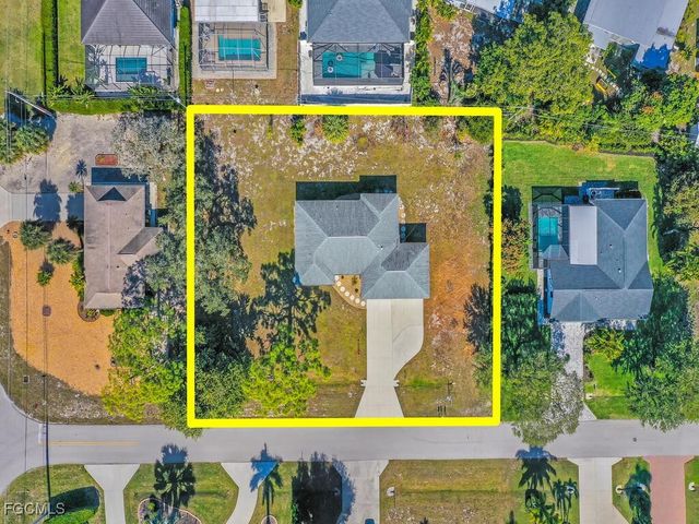 191 3rd ST, Bonita Springs, FL 34134