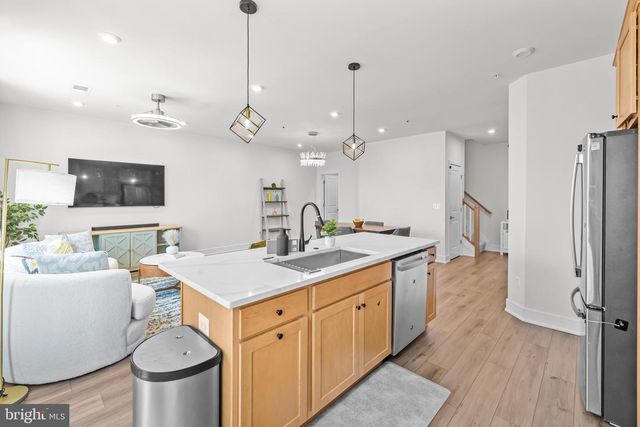 43350 FARRINGDON SQ, Broadlands, VA 20148