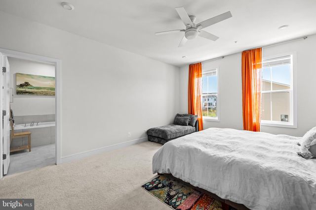 43350 FARRINGDON SQ, Broadlands, VA 20148