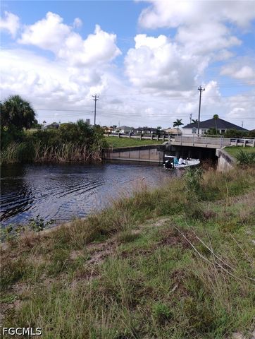 2408 NW 6th TER, Cape Coral, FL 33993