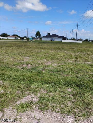 2408 NW 6th TER, Cape Coral, FL 33993