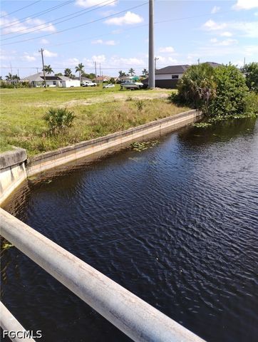 2408 NW 6th TER, Cape Coral, FL 33993
