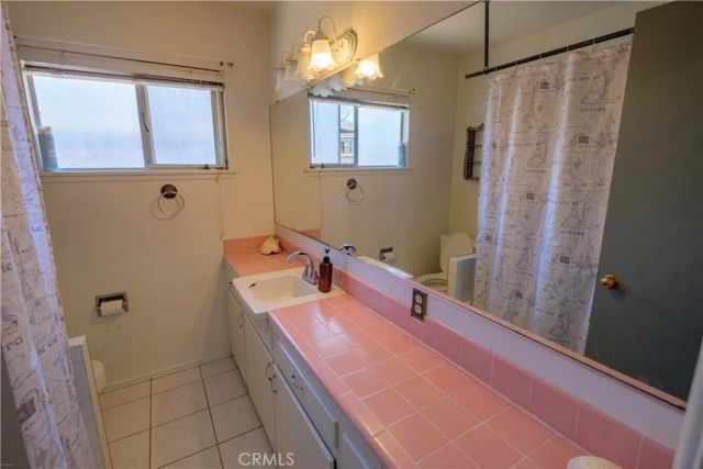 8841 California Ave, Riverside, CA 92503