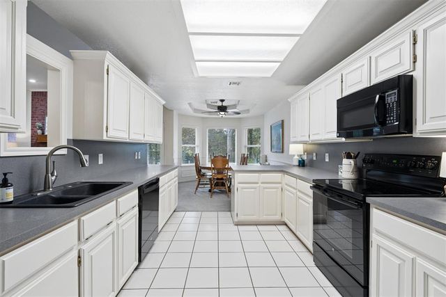 2117 E Oakridge Drive, Norman, OK 73026