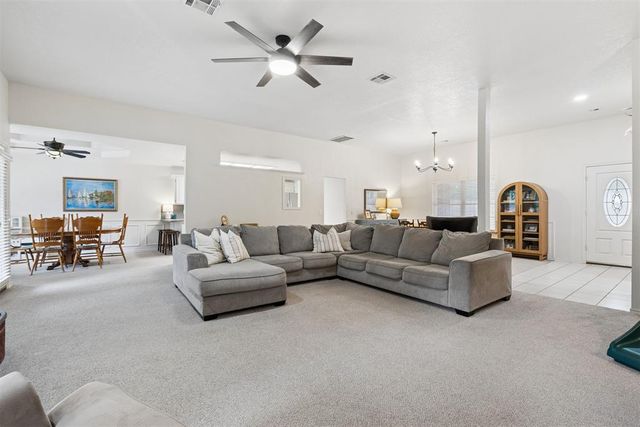 2117 E Oakridge Drive, Norman, OK 73026