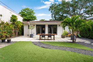 674 NE 67th St, Miami, FL 33138