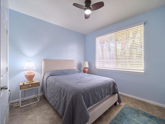 1108 Myrtlewood Circle E, Palm Beach Gardens, FL 33418