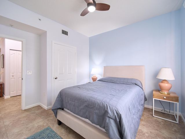 1108 Myrtlewood Circle E, Palm Beach Gardens, FL 33418