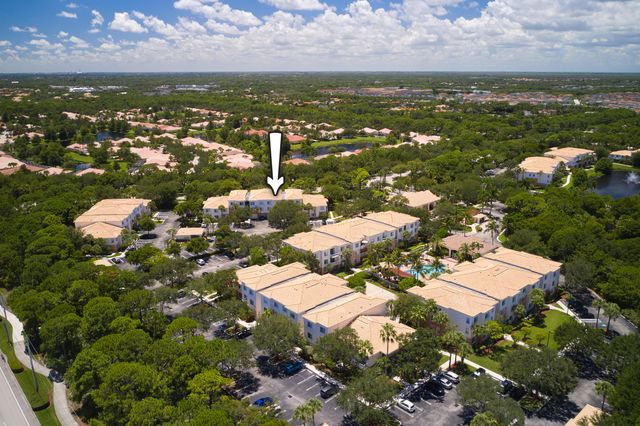1108 Myrtlewood Circle E, Palm Beach Gardens, FL 33418