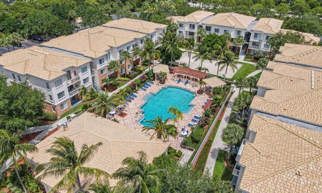 1108 Myrtlewood Circle E, Palm Beach Gardens, FL 33418
