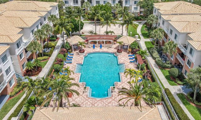 1108 Myrtlewood Circle E, Palm Beach Gardens, FL 33418