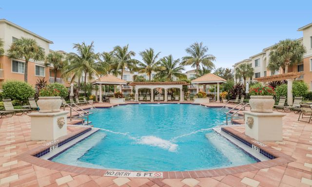 1108 Myrtlewood Circle E, Palm Beach Gardens, FL 33418
