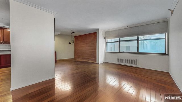 7002 JFK Blvd E 11A, Guttenberg, NJ 07093