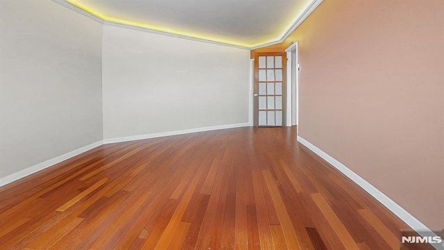 7002 JFK Blvd E 11A, Guttenberg, NJ 07093