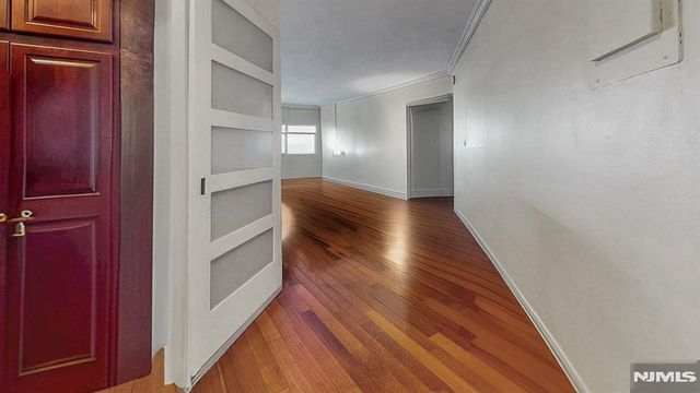 7002 JFK Blvd E 11A, Guttenberg, NJ 07093