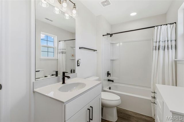 2238 Windswept Farms Drive, Eureka, MO 63025