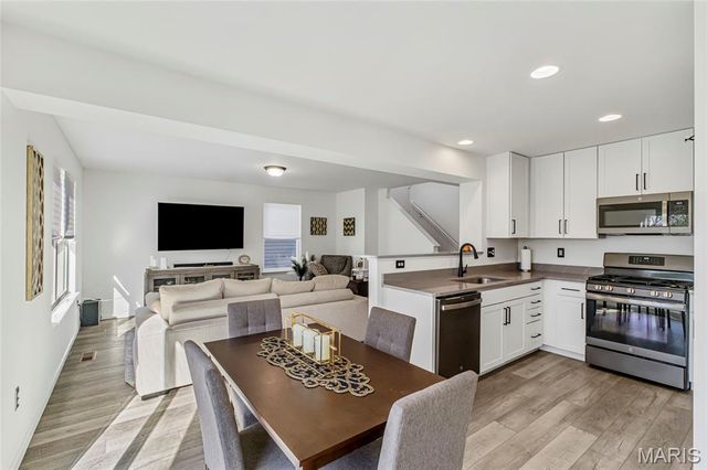 2238 Windswept Farms Drive, Eureka, MO 63025