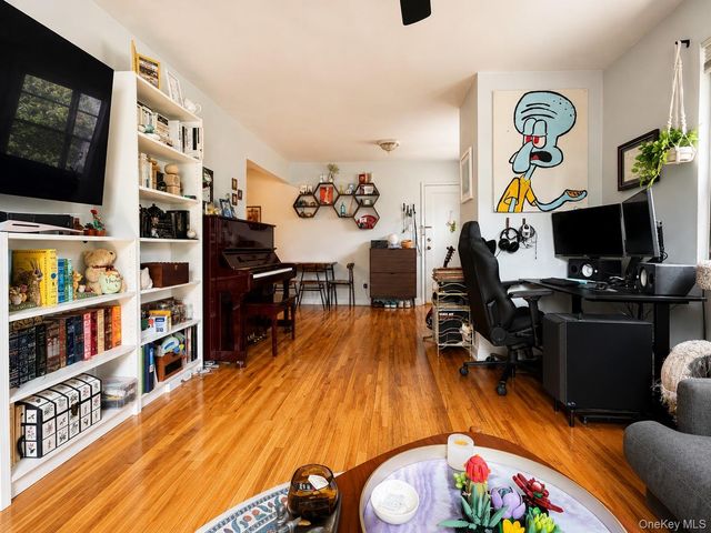 125 Park Avenue B1, Amityville, NY 11701
