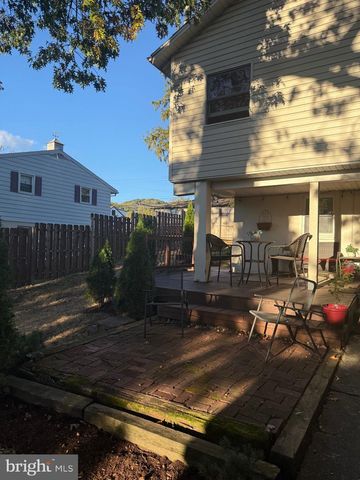 3124 GRAY ST, Reading, PA 19605