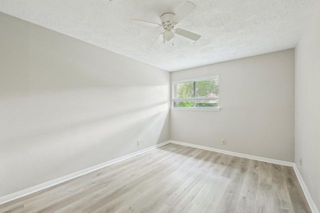 5506 Enchanted Timbers Drive, Humble, TX 77346