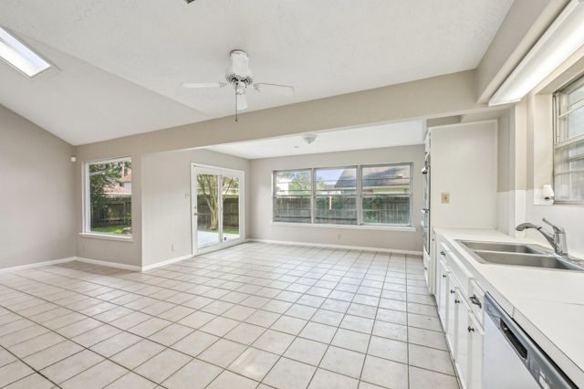 5506 Enchanted Timbers Drive, Humble, TX 77346