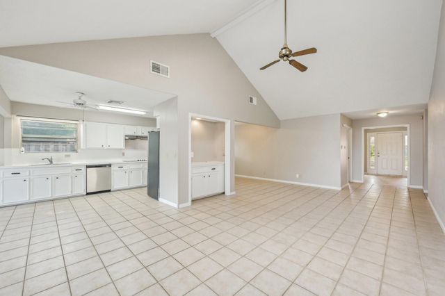 5506 Enchanted Timbers Drive, Humble, TX 77346