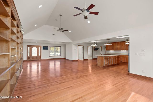 155 Teachs Cove Road, Bath, NC 27808