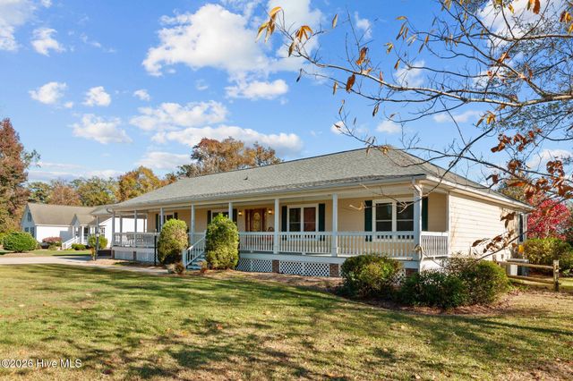 155 Teachs Cove Road, Bath, NC 27808