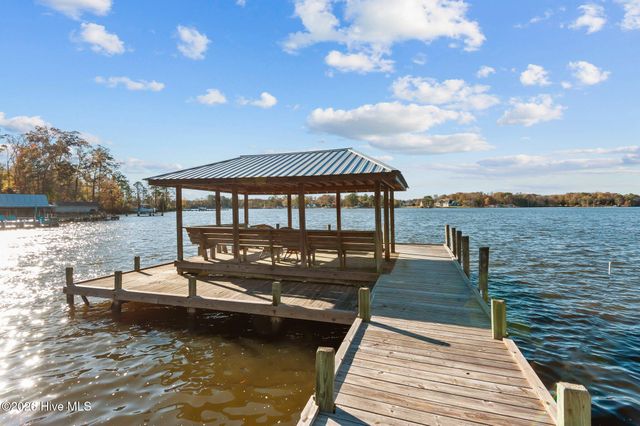 155 Teachs Cove Road, Bath, NC 27808