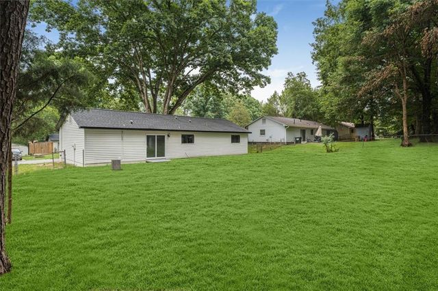 6073 Fieldcrest Drive, Morrow, GA 30260