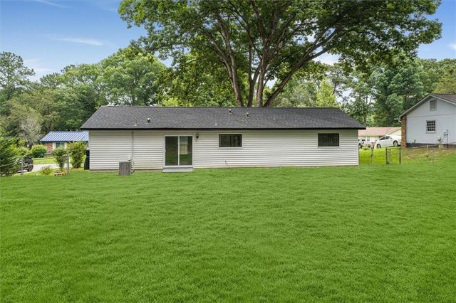6073 Fieldcrest Drive, Morrow, GA 30260