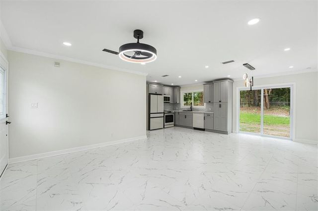 6073 Fieldcrest Drive, Morrow, GA 30260