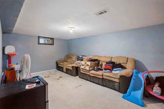 2343 SE 5th Street, Des Moines, IA 50315